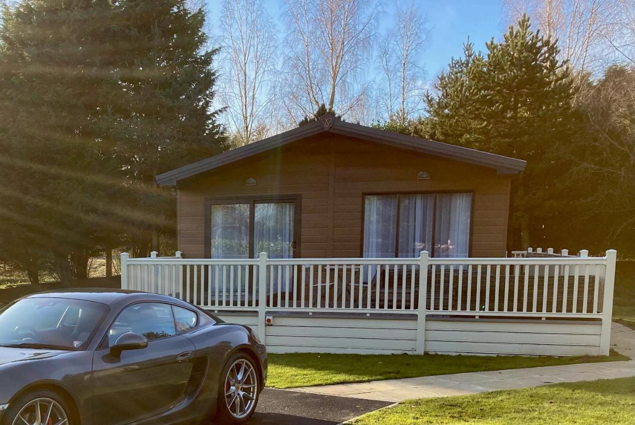 Gleneagles Lodge With Hot Tub 요크 외부 사진